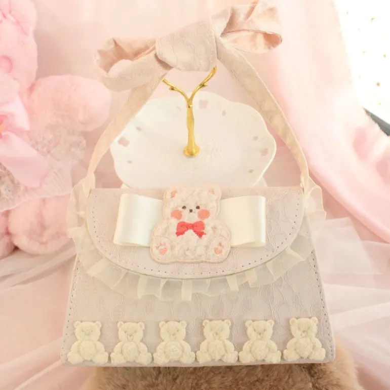Baby Lamb Clutch
