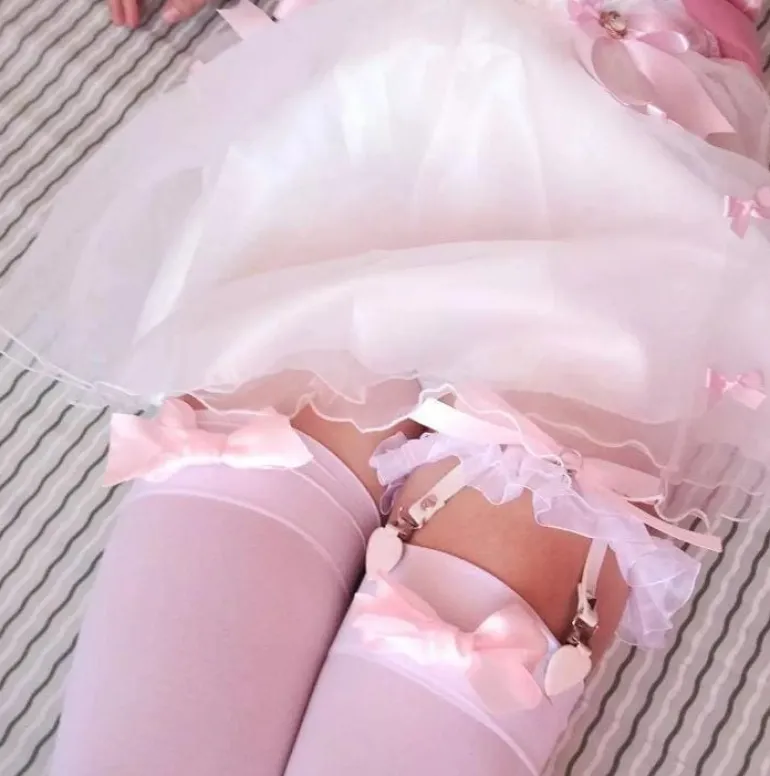 Babydoll Ruffle Garter Belt