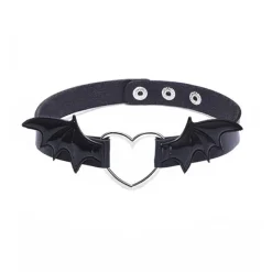 Bat Winged Collar