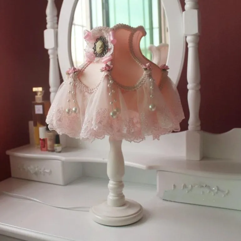Cameo Princess Table Lamp