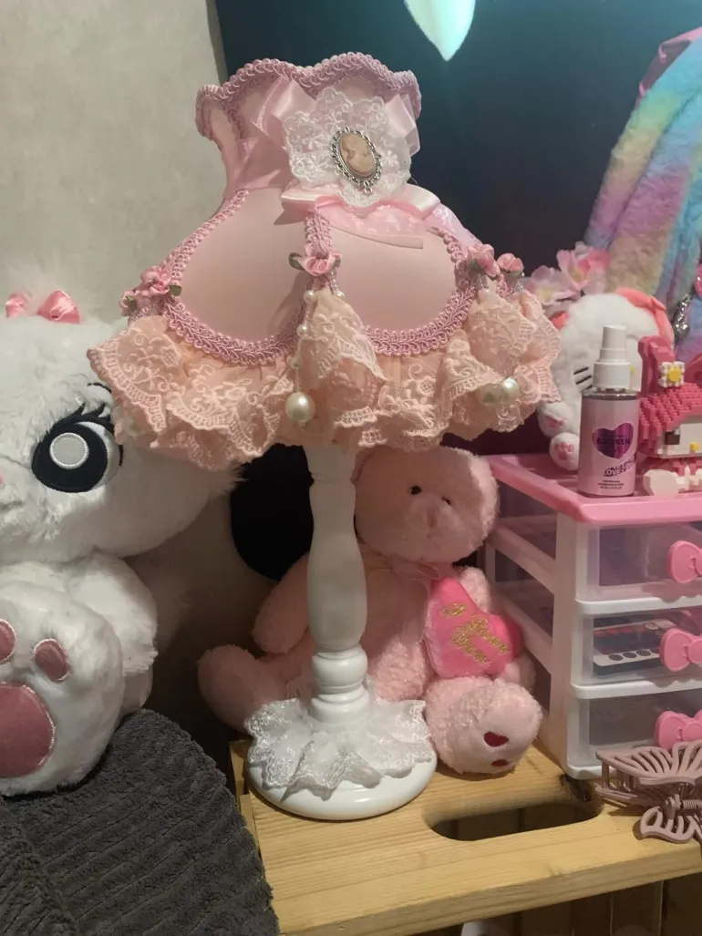 Cameo Princess Table Lamp