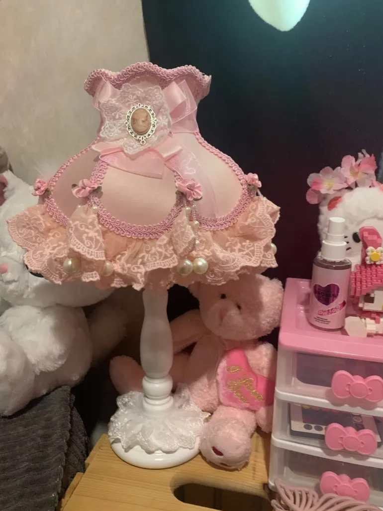 Cameo Princess Table Lamp