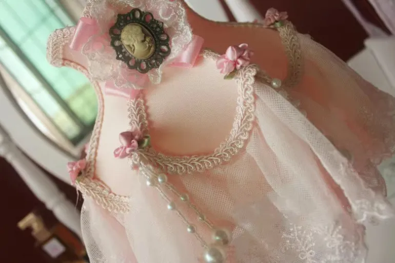Cameo Princess Table Lamp