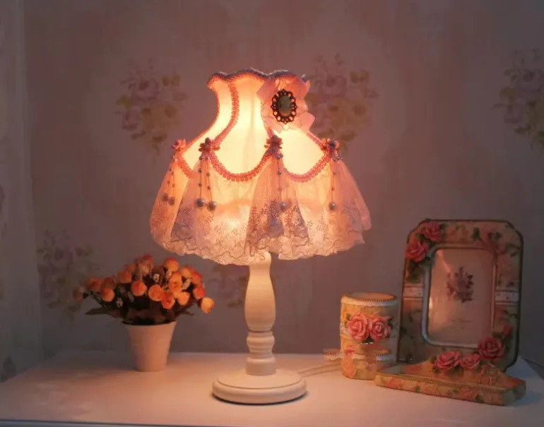 Cameo Princess Table Lamp