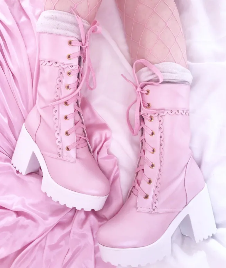 Chunky Lace Platform Boots