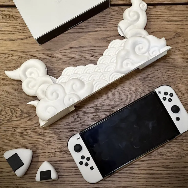 Cloudy Switch Stand & Holder
