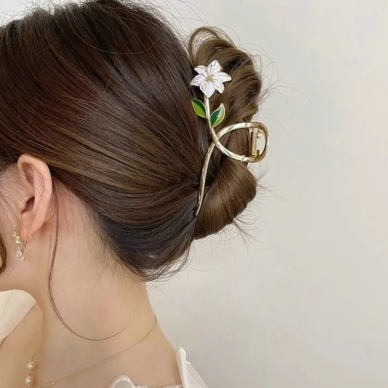 Dainty Floral Hair Claw Clip