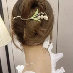 Dainty Floral Hair Claw Clip