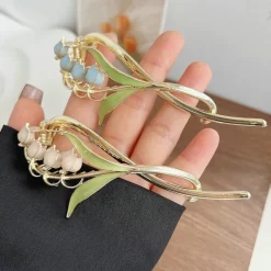 Dainty Floral Hair Claw Clip