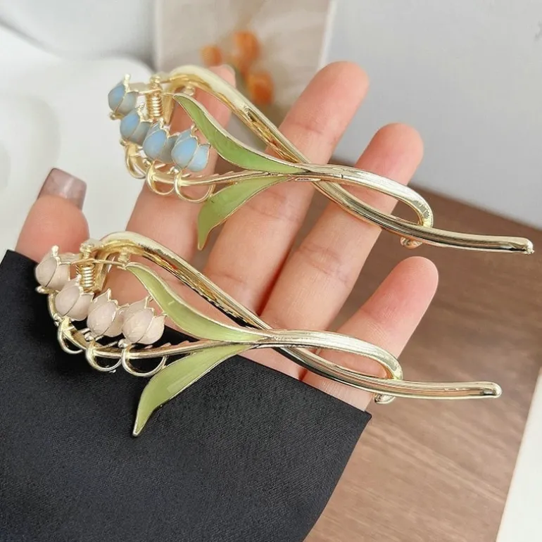 Dainty Floral Hair Claw Clip