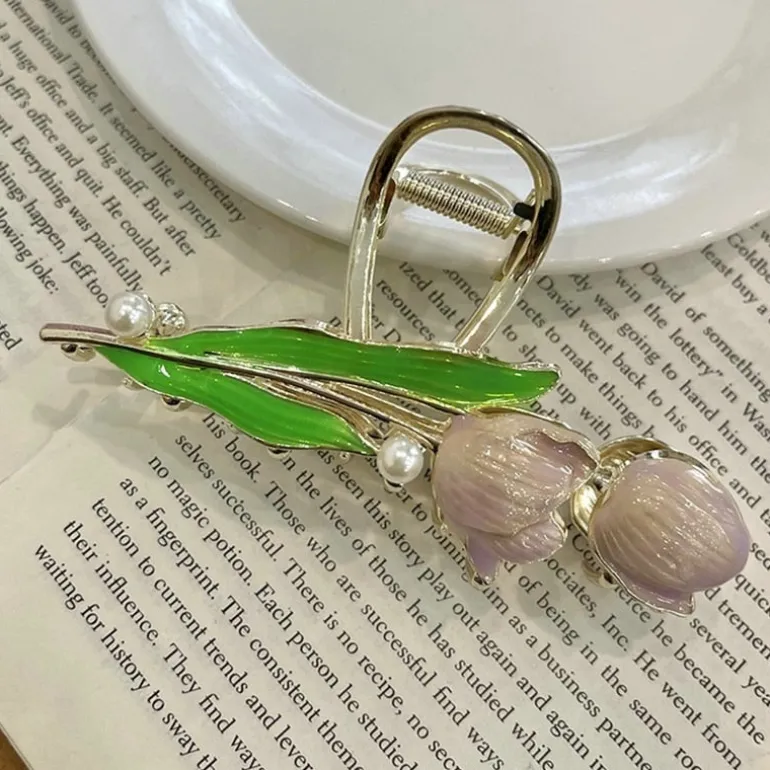 Dainty Floral Hair Claw Clip