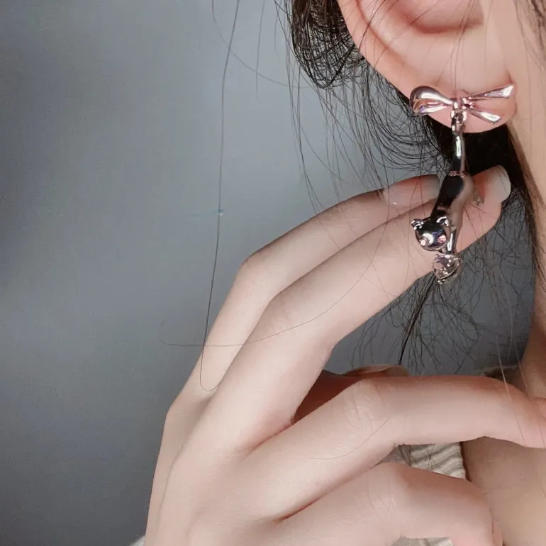 Dangling Kitten Earrings