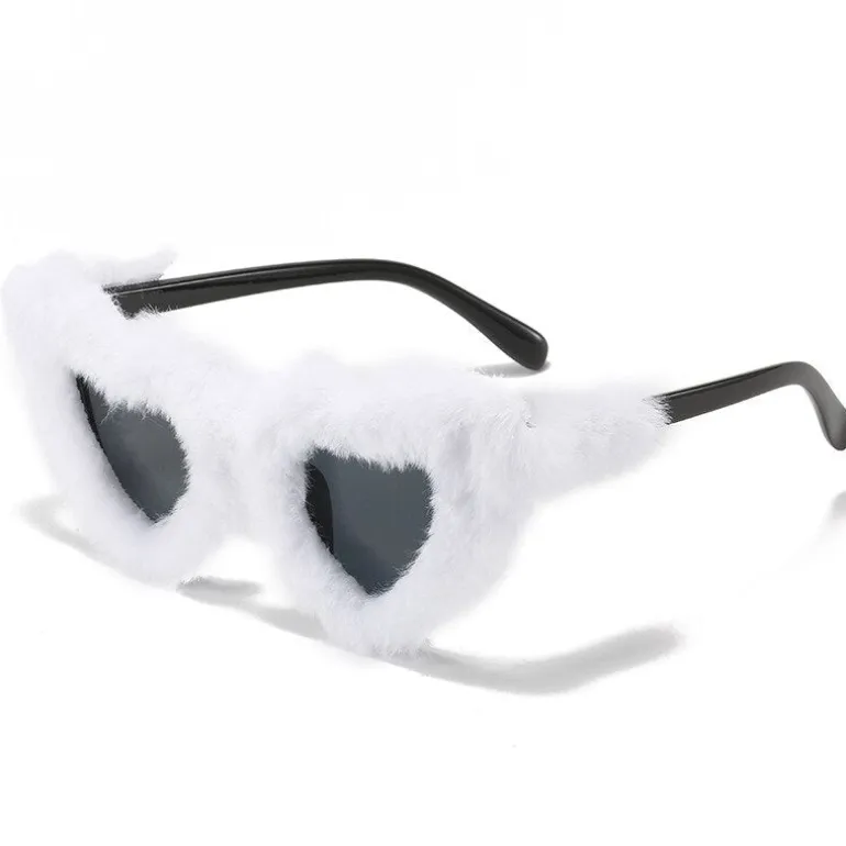 Doll Vibes Retro Heart Shaped Sunglasses