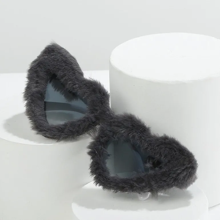 Doll Vibes Retro Heart Shaped Sunglasses