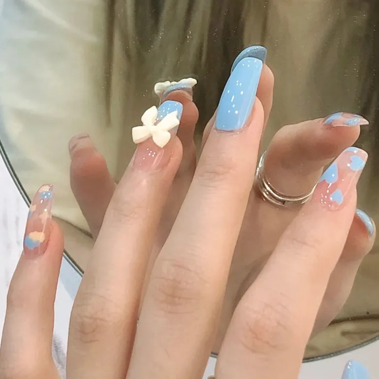 Dolly Press On Nails