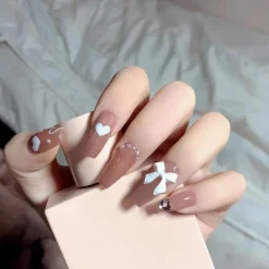 Dolly Press On Nails