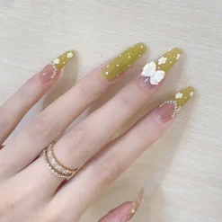 Dolly Press On Nails