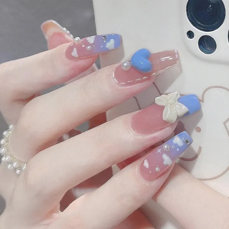Dolly Press On Nails