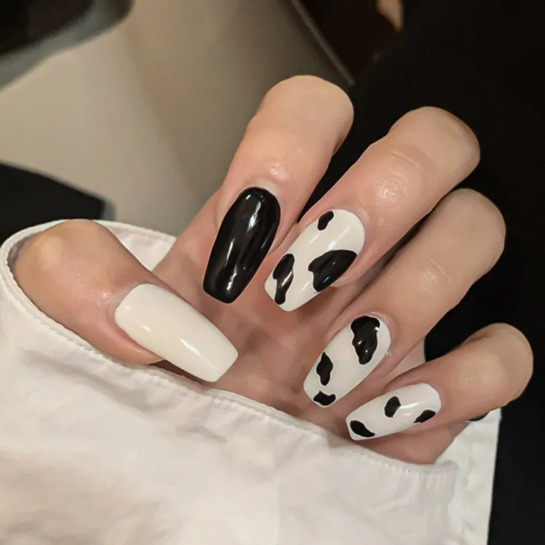 Dolly Press On Nails