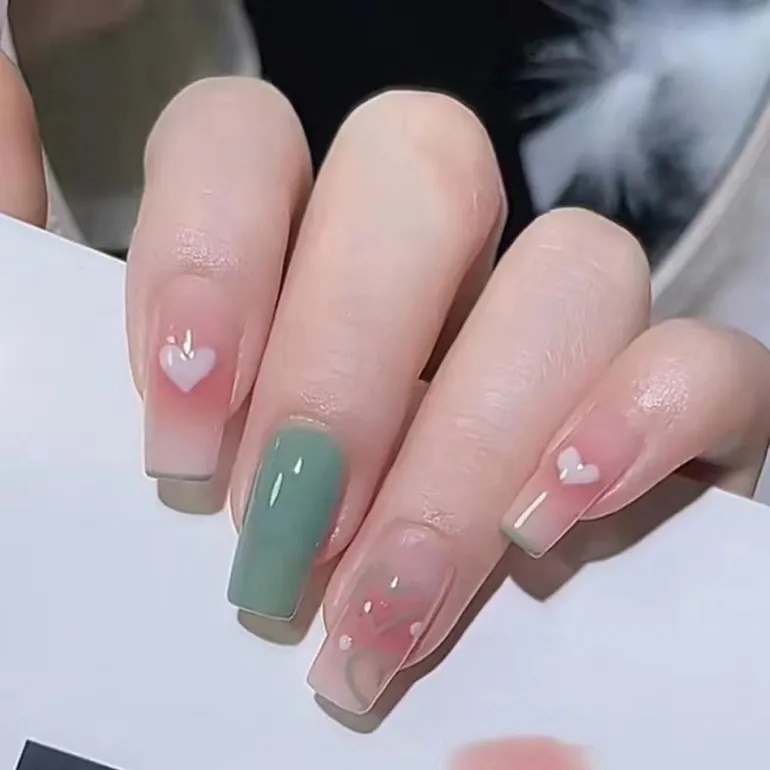 Dolly Press On Nails