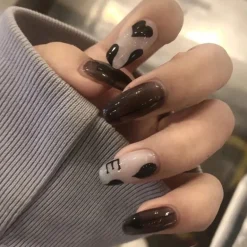 Dolly Press On Nails