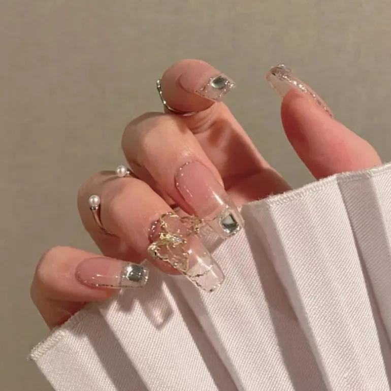 Dolly Press On Nails