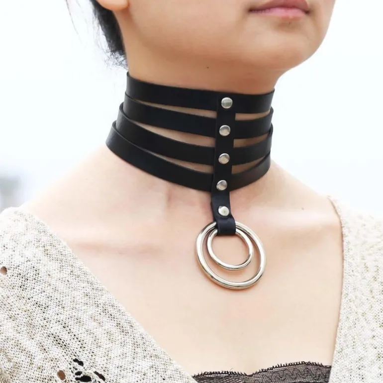 Elongated Collar