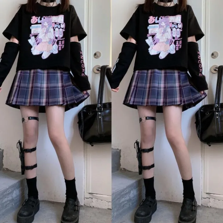 Gaming E-Girl Crop Top With Cuffs