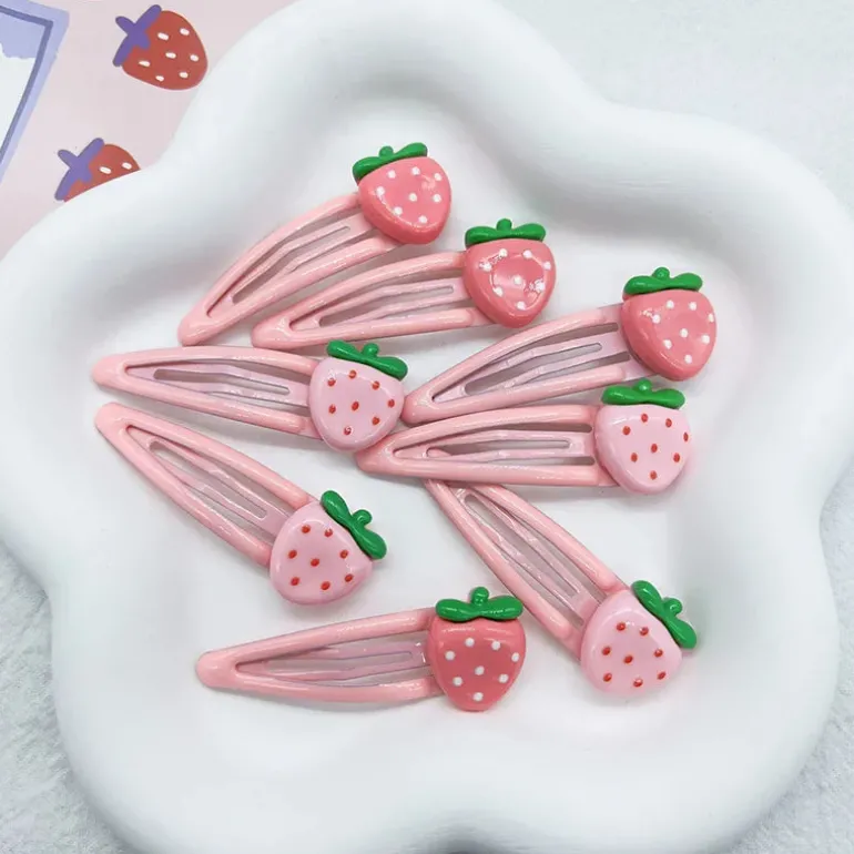 Kawaii Strawberry Clippies