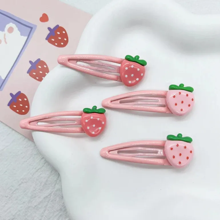 Kawaii Strawberry Clippies