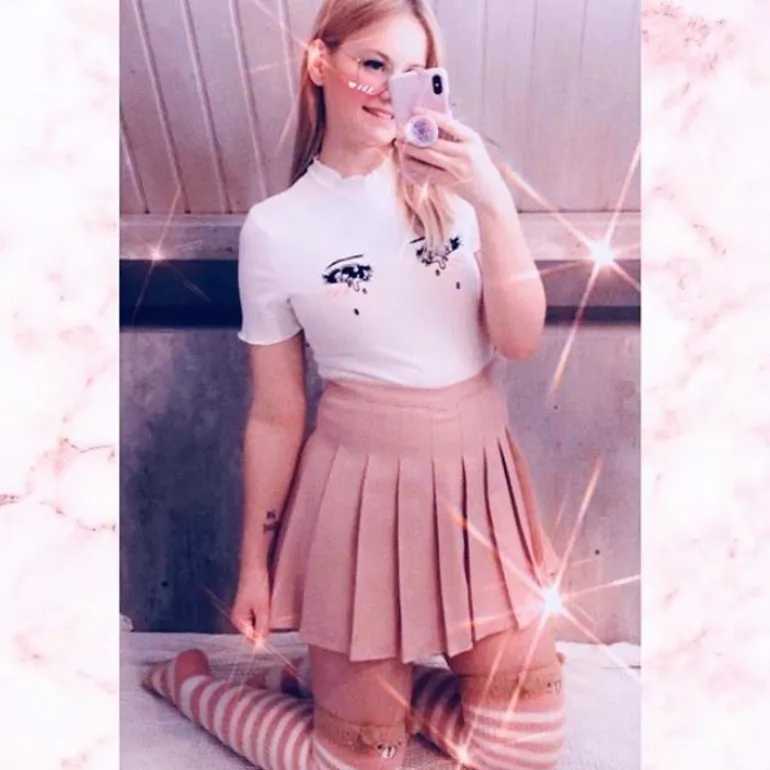 Knit Sad Eyes Crop Top