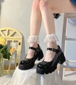 Lace Heart Ruffled Socks
