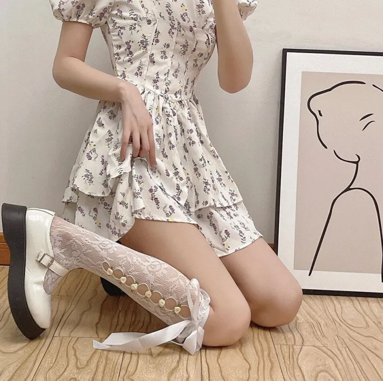 Lace Ribbon & Rosebud Stockings