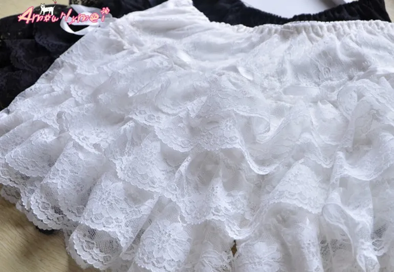 Lace Ruffled Bloomer Shorts
