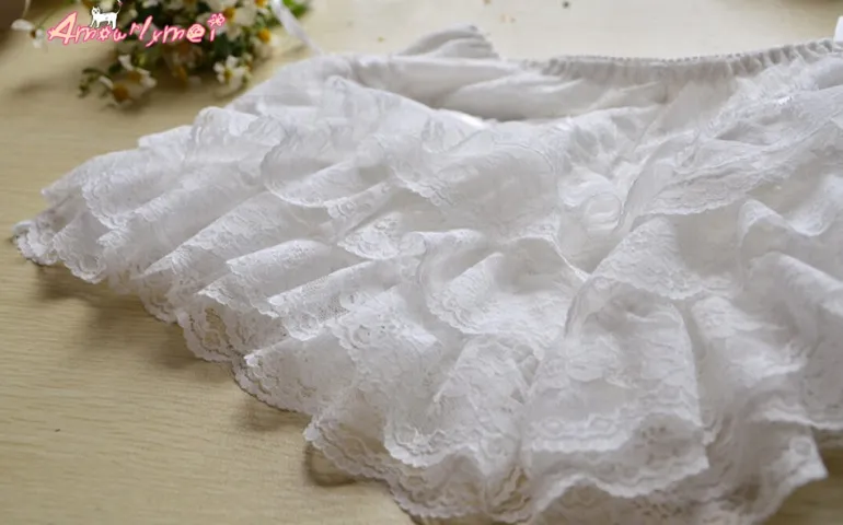 Lace Ruffled Bloomer Shorts