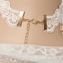 Lady In Lace Collar