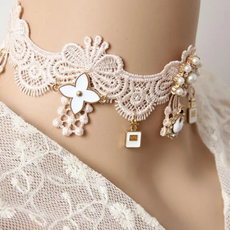 Lady In Lace Collar