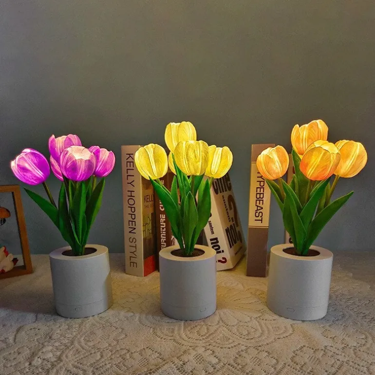 Light-Up Sunflower Desk Lamp