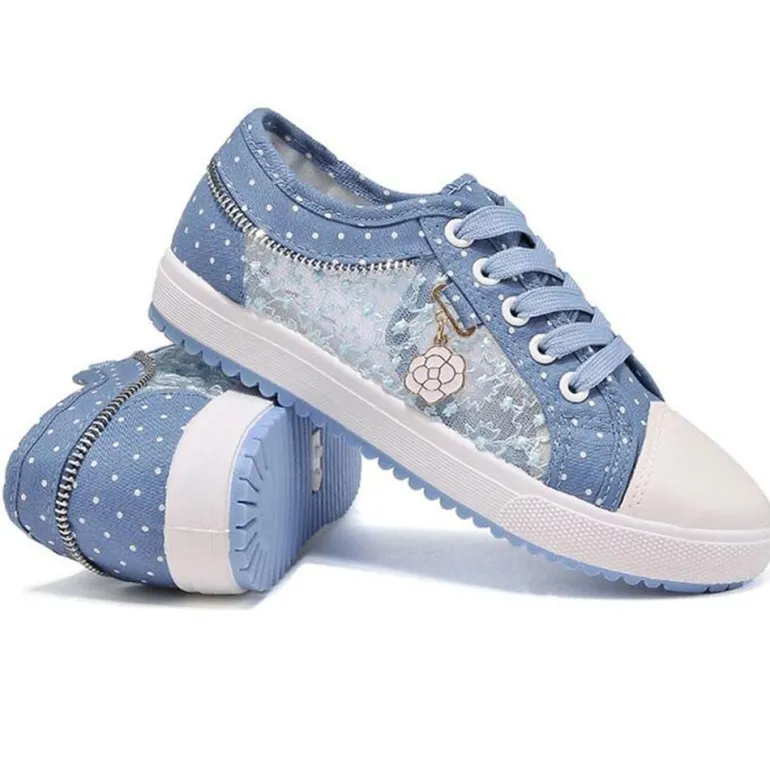 Little Lace Runners