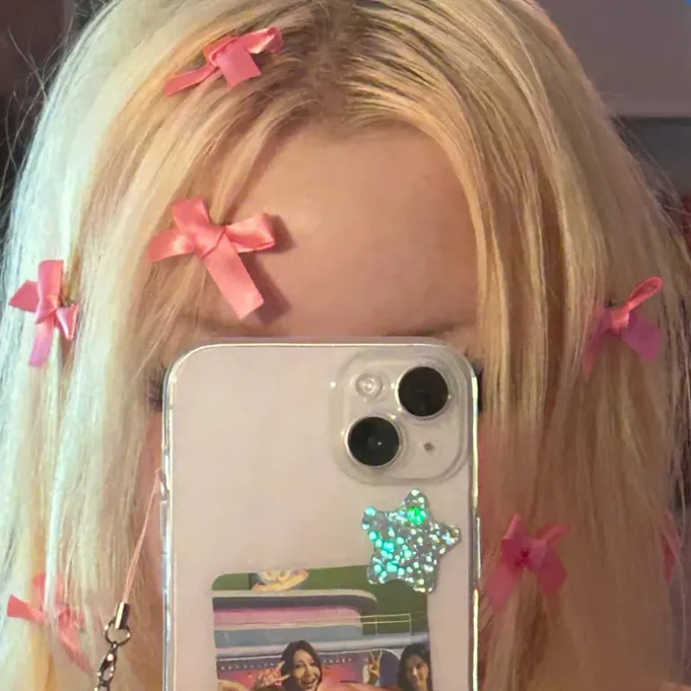 Micro Bow Hair Clips
