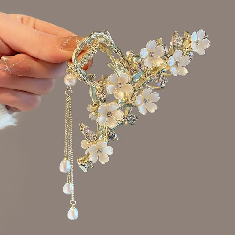 Pearl Floral Hair Claw Clip