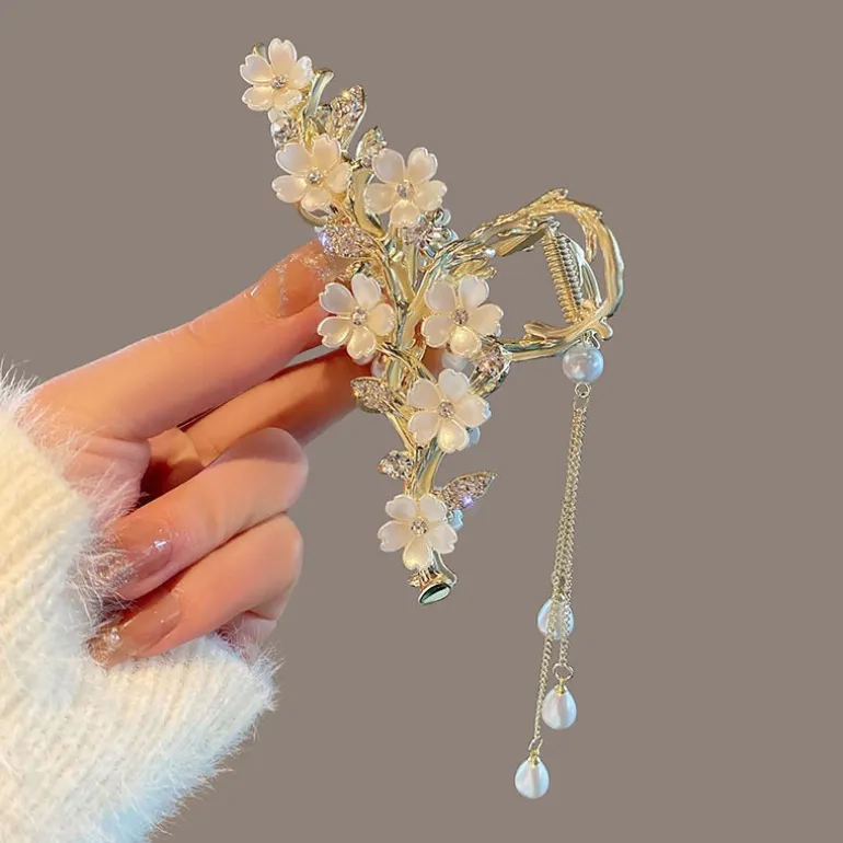 Pearl Floral Hair Claw Clip