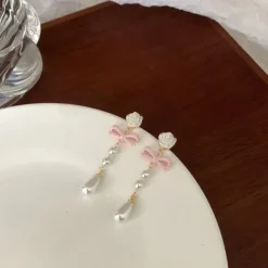 Pearls & Ribbons Earrings