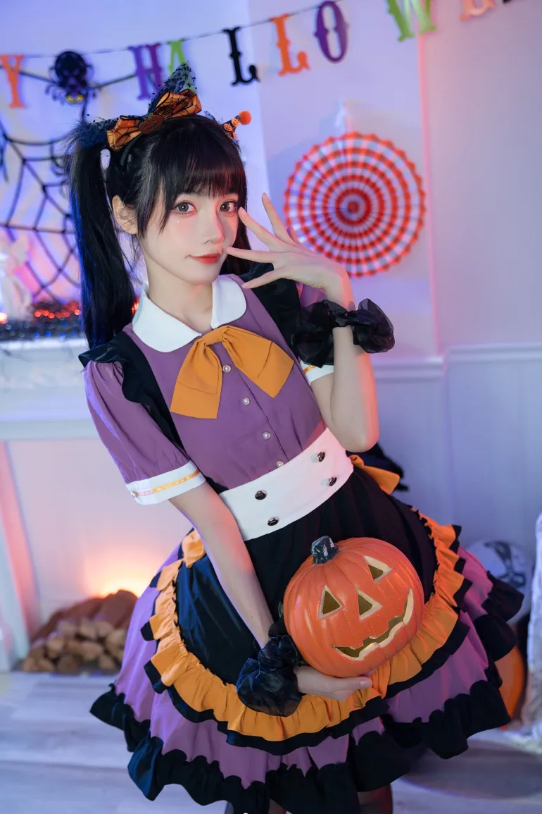 Pumpkin Queen Dress