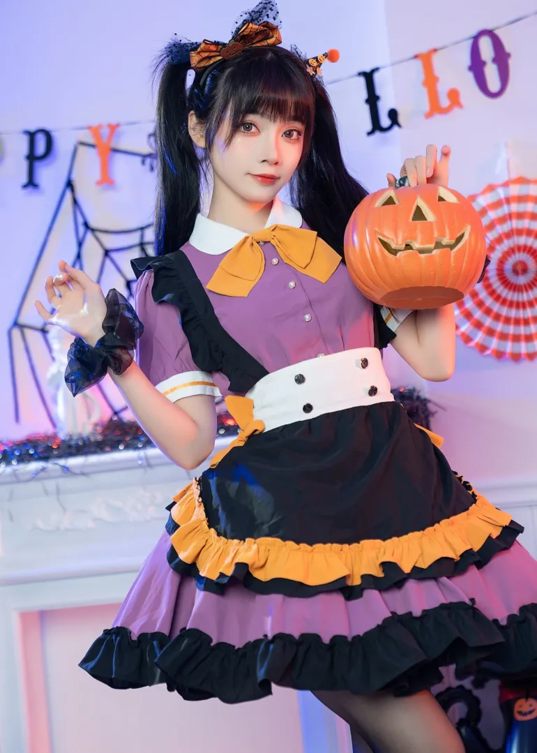Pumpkin Queen Dress