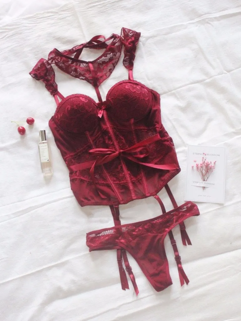 Regal Lingerie Set