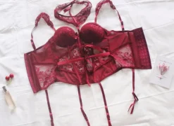 Regal Lingerie Set