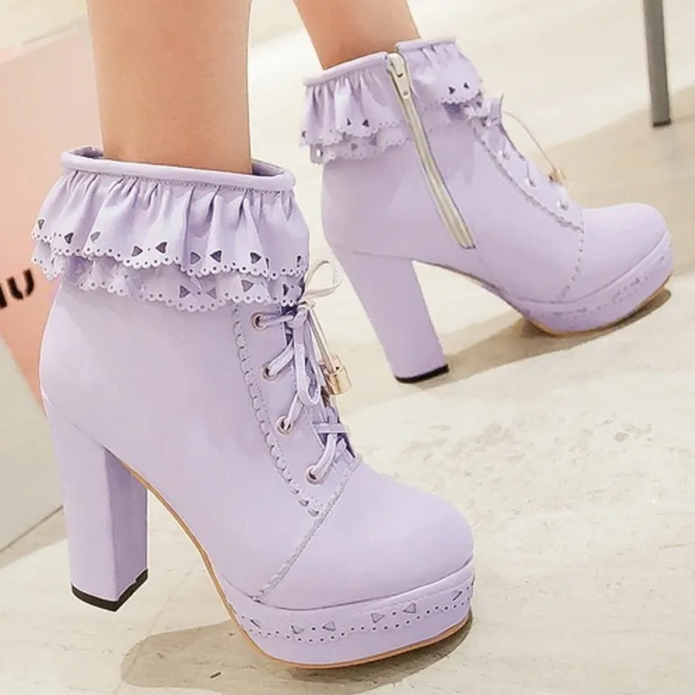 Ruffled Lace Booties