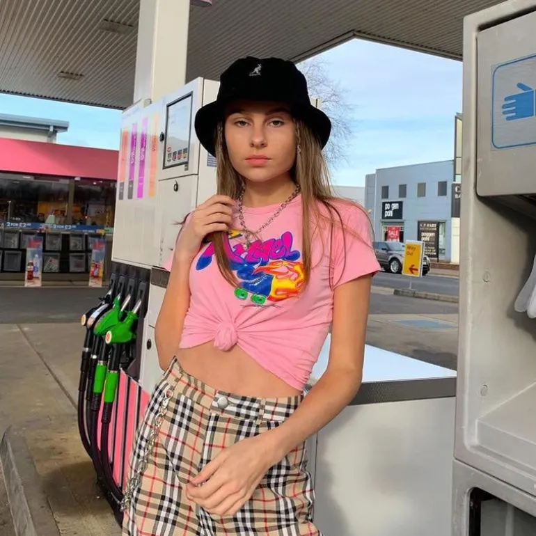 90s Angel Crop Top