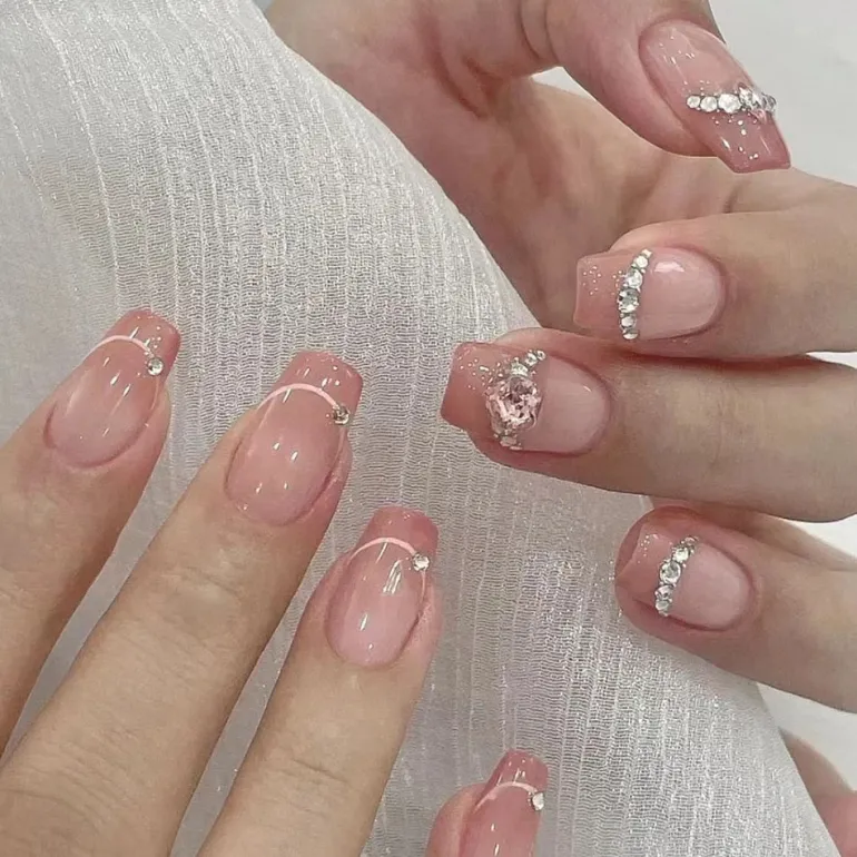 Short Angelic Press On Nails
